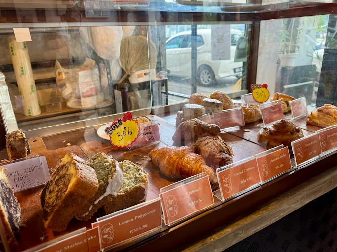 Yins Sourdough Bakery and Cafe - 14 Kedai Sarapan Pagi George Town | Alamat, Harga & Hidangan Istimewa Yin's Sourdough Bakery and Cafe