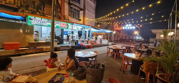 Zu Qiu Seafood Corner - 15 Kedai Makan Malam Benut | Alamat, Harga & Hidangan Istimewa Zu Qiu Seafood Corner