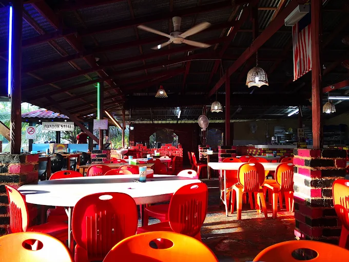 Anjung Selera - 13 Kedai Makan Tengahari Bintulu | Alamat, Harga & Hidangan Istimewa Anjung Selera