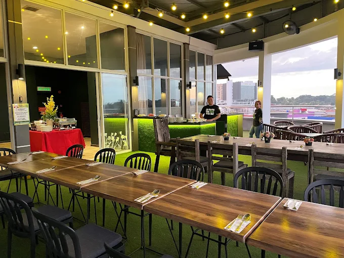 LimeTree Kitchen di The LimeTree Hotel - 13 Kedai Makan Malam Kuching | Alamat, Harga & Hidangan Istimewa LimeTree Kitchen (di The LimeTree Hotel)