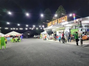Makan Malam Kaki Bukit