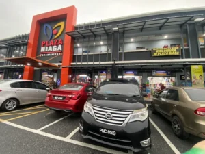 Makan Malam Padang Besar