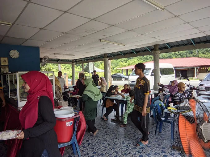 Selera Kampung - 14 Kedai Makan Tengahari Beseri | Alamat, Harga & Hidangan Istimewa Selera Kampung