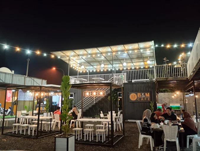 Blackpepper Milkshake Cafe - 15 Gerai Makan Malam Ketereh Terkenal Dengan Menu Tempatan Berempah dan Menarik Blackpepper & Milkshake Cafe