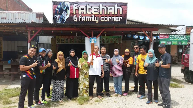 Fatehah Family Corner - 13 Tempat Makan Tengahari Kuala Berang Popular Dengan Menu Lauk Kampung Pilihan Ramai Fatehah Family Corner