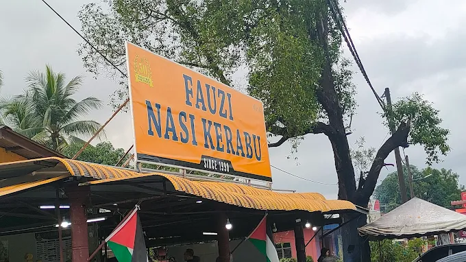 Fauzi Nasi Kerabu - 14 Tempat Makan Malam Kuala Terengganu Pilihan Ramai Dengan Sajian Tempatan Menyelerakan Fauzi Nasi Kerabu