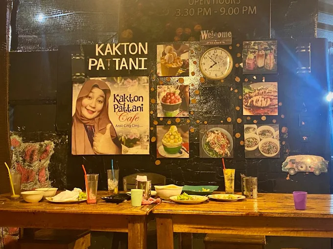 Kak Ton Pattani Cafe