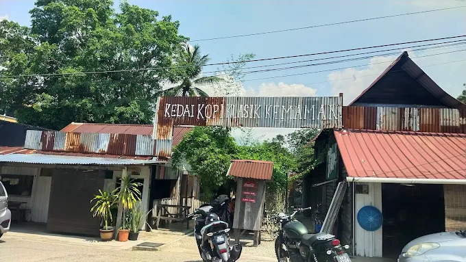 Kedai Kopi Klasik Kemaman - 15 Tempat Sarapan Pagi Chukai Popular Dengan Pilihan Menu Pagi Kegemaran Ramai Kedai Kopi Klasik Kemaman