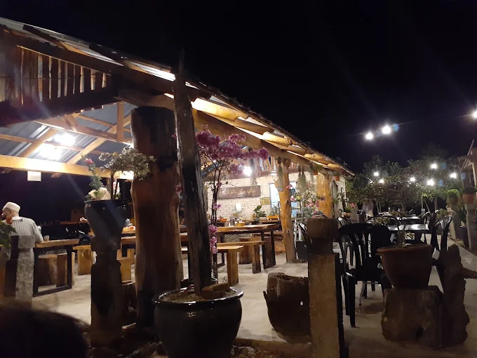 Kedai Makan Dalam Kampung