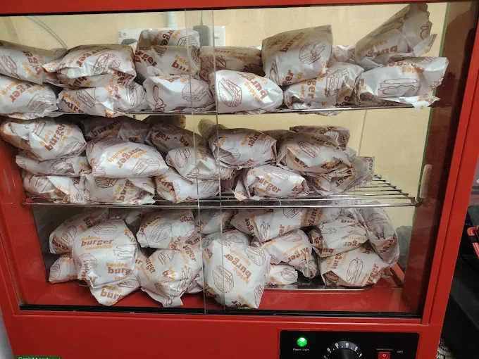 King Pizza Machang - 15 Kedai Makan Malam Machang Terkenal Dengan Sajian Malam Beraroma dan Penuh Cita Rasa King Pizza Machang