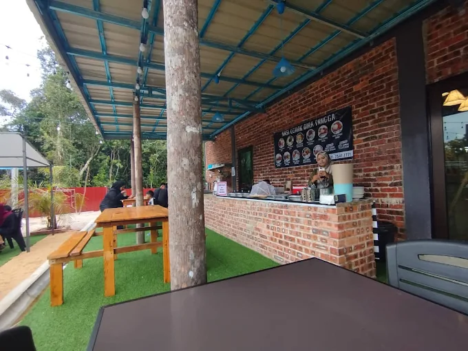 Nasi Lemak Bira Tangga - 14 Destinasi Sarapan Pagi Marang Digemari Pengunjung Dengan Sajian Pagi Tradisi Nasi Lemak Bira Tangga