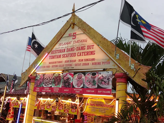 Restoran Dang Dang Dut Tomyam Seafood - 15 Lokasi Makan Tengahari Marang Terkenal Dengan Sajian Tempatan Penuh Rasa Restoran Dang-Dang Dut Tomyam Seafood