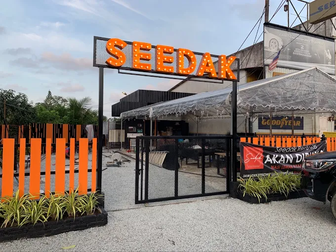 Seedak Resto KB Guchil Bayam - 10 Spot Makan Malam Guchil Bayam Terkenal Dengan Sajian Malam Berempah Sedap Seedak Resto KB Guchil Bayam