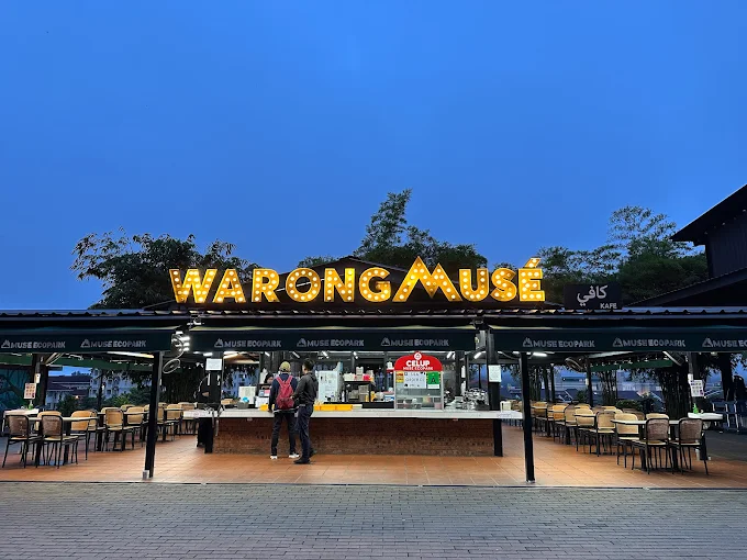 Warong Muse - 12 Lokasi Makan Malam Gua Musang Terkenal Dengan Sajian Malam Berempah dan Memikat Selera Warong Muse