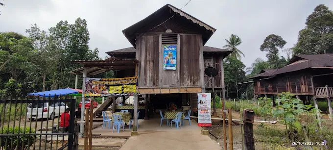 Warung Bawah Rumah Chu