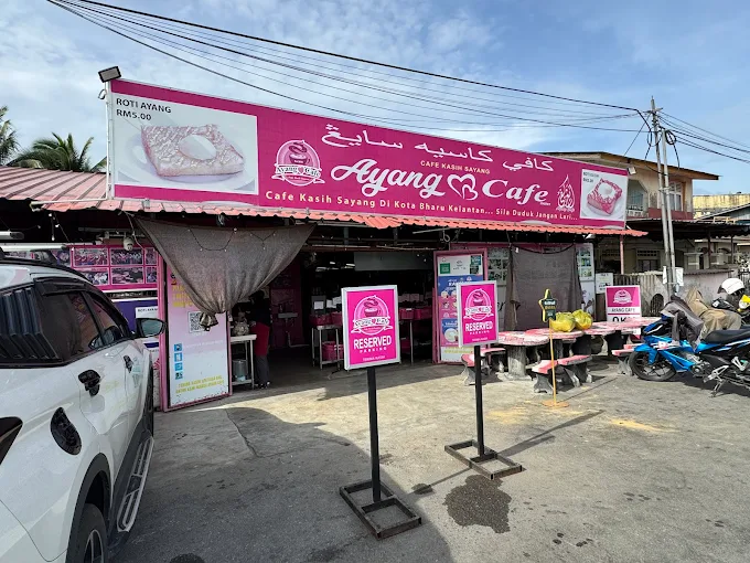 Ayang Cafe - 13 Tempat Sarapan Pagi Machang Yang Popular dan Wajib Cuba Ayang Cafe