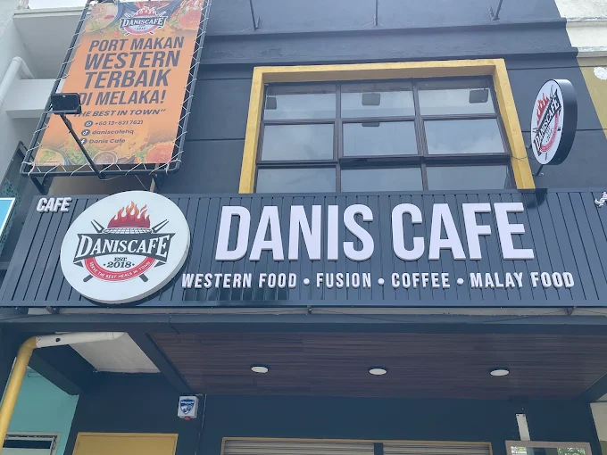 Danis Cafe