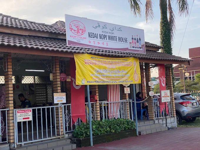 Kedai Kopi White House