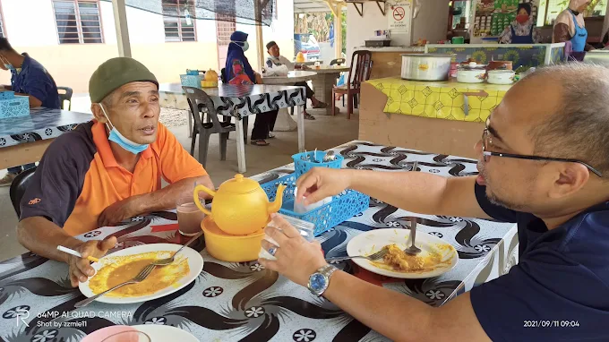 Kedai Roti Canai Kak Mah - 13 Tempat Sarapan Pagi Machang Yang Popular dan Wajib Cuba Kedai Roti Canai Kak Mah