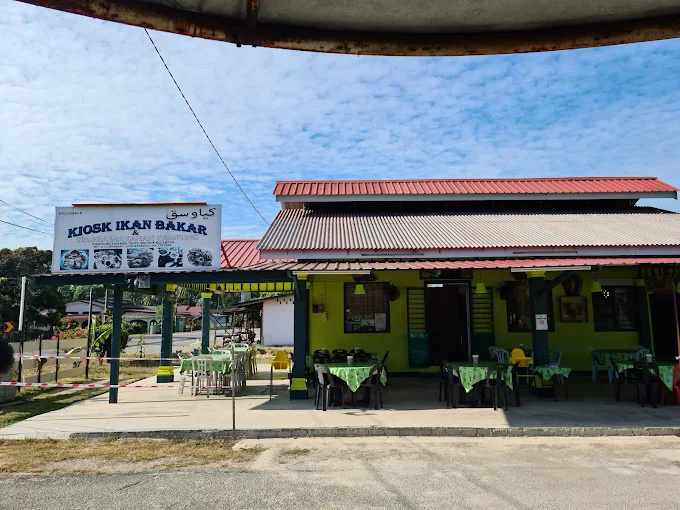 Kiosk Ikan Bakar dan Selera Kampung