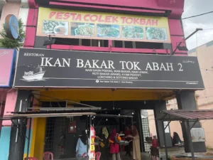 Makan Tengahari Gua Musang