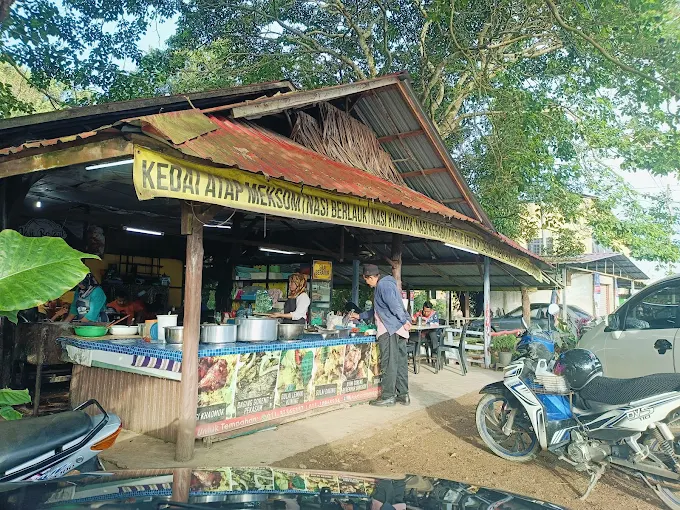 Nasi Berlauk Meksom ( KEDAI ATAP REPEK )