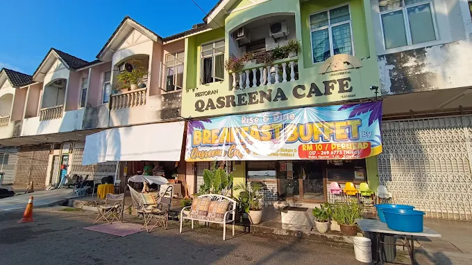 Qasreena Cafe - 11 Tempat Makan Malam Bukit Katil Yang Sedap dan Wajib Singgah Waktu Malam Qasreena Cafe